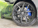 【ブレンボ製ブルーキャリパー】ハイパワー車両には強力なブレーキが必須!世界のスーパーカーにも採用されるイタリアの高級メーカー「ブレンボ」を装着!色鮮やかなキャリパーがスポーティな印象を引き立てます♪
