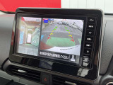 上から車を見下ろしたような画面が駐車をサポート、運転が苦手な方でも安心してお使い頂けます!!