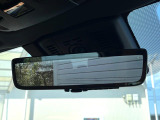 【デジタルインナーミラー】後席の大きな荷物や同乗者で後方が確認しづらい時でも安心!カメラが撮影した車両後方の映像をルームミラー内に表示。クリアな視界で状況の確認が可能です!
