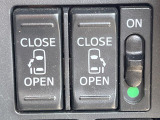 【両側パワースライドドア】スマートキーや運転席のスイッチで後席両側スライドドアの開閉が可能♪電動だから力を入れてドアを開ける必要が無く、小さなお子様でも簡単に開け閉めでき快適です♪