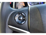ハンドル部にオーディオリモコンスイッチが装備されてます!手元で視界をそらさずにボリューム調整・モード切替・選局・曲順スキップなどが可能!安全運転をしながらの操作が可能です!