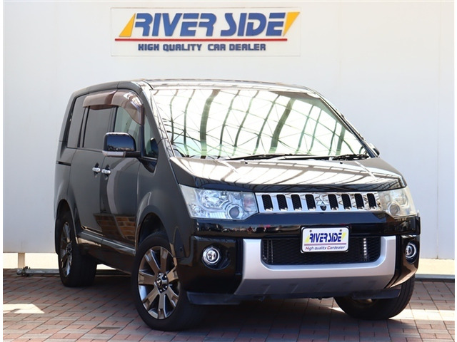 三菱 デリカD:5 2.4 シャモニー 4WD