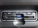 ■【ETC車載器】が装備されています。セットアップをしてお渡しとなり、ETCカードを差し込むだけで高速道路の利用が可能です。