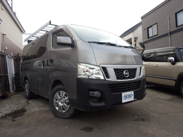 NV350キャラバン 2.5 DX ロング ディーゼル 4WD 純正ナビ フルセグTV 夏冬タイヤ