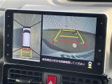 【パノラマモニター】クルマを真上から見下ろした視点で駐車をサポートします!死角からの障害物にいち早く気が付くことができます。