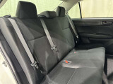後部座席も当然、綺麗・清潔に仕上げております。内装の綺麗なお車は気持ちが良いですし、コンディションのいい車が多いです。
