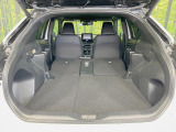 普段のお買い物や通勤、送迎等に十分な荷室スペースを確保しております。セカンドシートを倒すと、大きな荷物の積載も可能です♪