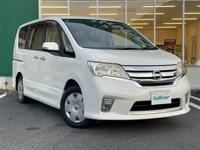 セレナ 2.0 ハイウェイスター 修復歴無し