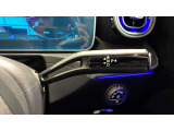 『メルセデス・ケア』が継承されるお車は、車両本体の保証にプラスして、エンジンオイルやワイパーブレード等の消耗部品に関しましても、交換時期に達している場合は無償交換させて頂きます。