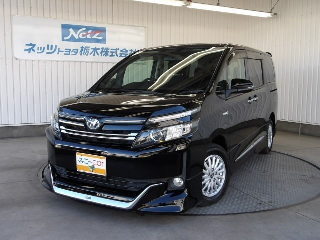 ヴォクシー 1.8 ハイブリッド V 