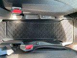 運転席と助手席のシートヒーターのスイッチです