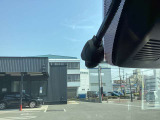 もう無くてはならない、ドライブレコーダーが搭載済みです!あおり運転等の抑制にもなりますし、万が一の時もこれでバッチリ確認できます!