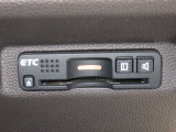 ETC(Electronic Toll Collection)は、高速道路や有料道路の料金所で自動的に通行料金を支払えキャッシュレスでスムーズに通過できます