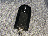 スマートキーも付いてますよ。鍵を忘れないように気を付けましょう。