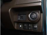 左側電動のスライドドアで楽々スムース!運転席から開閉の操作ができます!&スタートスイッチを押してエンジン始動ができるスマートキーが装備されています♪ポケットや鞄からキーを出さずに乗り込めます♪