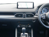 人間を中心とすることを重視したインテリアデザインです。使いやすさ、質感、美しさを追求しています。