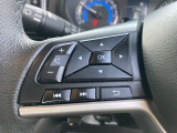 ■ステアリングスイッチ■ハンドル手元でオーディオの操作が簡単に出来ます。運転中でもナビまで手を伸ばさずに操作が出来て安心です。