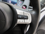 Hondaセンシングの機能のひとつ、アダプティブクルーズコントロール付!アクセルから足を離しても設定したスピードと前車との車間を保ち走行してくれます!車線維持もアシスト☆高速道路で疲労軽減ですね☆