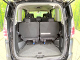 普段のお買い物や通勤、送迎等に十分な荷室スペースを確保しております。セカンドシートを倒すと、大きな荷物の積載も可能です♪