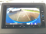 バックモニター付きで、車庫入れやバック時の後方確認をサポート。