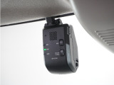 ◆ドライブレコーダー◆映像・音声などを記録する自動車用の装置です。 もしもの事故の際の記録はもちろん、旅行の際の思い出としてドライブの映像を楽しむことができます。