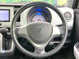 ステアリングも使用感が少なく、きれいな状態となっております♪