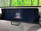 【メーカー純正8.8インチナビ】インテリアに溶け込むスタイリッシュな「専用設計」メーカーナビを装備♪視認性や操作性など基本性能にも優れ、より上質なカーライフをお楽しみいただけます。