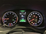 とっても見やすいメーターです。夜間時はラグジュアリーな気分にさせてくれる照明が魅力ですので、夜のドライブも楽しみになりますよ♪
