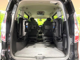 普段のお買い物や通勤、送迎等に十分な荷室スペースを確保しております。セカンドシートを倒すと、大きな荷物の積載も可能です♪
