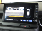 バックをするとき自動でリアの様子が映る『リアカメラ』付き!画面で確認しながらバックができますから安心ですね。でも、目視も大切ですよ!安全第一でお願いします!