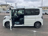 納車前にはプロのメカニックが点検、整備を行いますので安心してお乗り頂けます!!