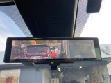 インテリジェントルームミラー 車内の障害物(後席の人、ラゲッジルームの荷物)を飛び越えて後方を鮮明に確認出来 安全です