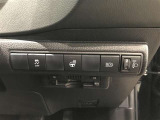 【ステアリングヒーター】スイッチ一つでハンドルのグリップ部を温めてくれるので、冬には重宝される機能です^^