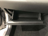グローブボックス。