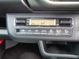 フルオートエアコンなので、車内は年中快適に保たれます。