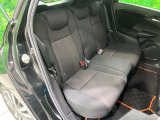 コンパクトカーですが、セカンドシートは十分な広さがあり快適にお乗りいただけます♪シートを倒して大きな荷物を積んだりと、用途の幅が広い1台です。