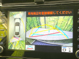 【パノラミックビューモニター】専用のカメラにより、上から見下ろしたような視点で360度クルマの周囲を確認することができます☆死角部分も確認しやすく、狭い場所での切り返しや駐車もスムーズに行えます。