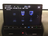 Honda CONEECT対応で、更に便利が広がったナビディスプレーです♪また、フルセグTVの他にDVD/CDプレーヤーを装備♪もちろんFM/AMラジオもお聞きいただけますよ♪
