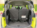 普段のお買い物や通勤、送迎等に十分な荷室スペースを確保しております。セカンドシートを倒すと、大きな荷物の積載も可能です♪
