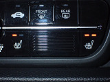 運転席/助手席にシートヒーター付いてます。あったかホカホカシートヒーター で快適です。