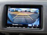 後方確認はバックカメラにお任せ♪後退時に便利で、駐車が楽になります♪