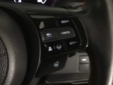 【アダプティブ・クルーズ・コントロール】予め設定した車速内でクルマが自動的に加減速。 前走車との適切な車間距離を維持しながら追従走行し、高速道路でのドライバーの疲労を軽減してくれる嬉しい機能付♪