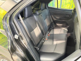 後部座席も気になるようなキズ・汚れやへたり等、大きなダメージはなく、良好な状態です。
