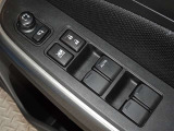 電動格納式ドアミラー・パワーウインドウを装備しています。