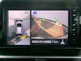 アラウンドビューモニター。空の上から見下ろすような視点でスムース駐車。