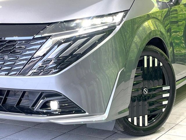 日産 ノートオーラ 1.2 G の中古車詳細 (8,870km, ダークメタルグレー