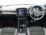 XC40 B4 AWD Rデザイン 4WD 