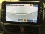 駐車時の後方確認に便利なバックモニターです。駐車の目安となるガイド線付きです。