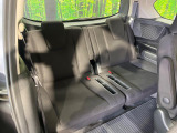 3列目シートはもちろん状態良好☆大人でもゆったりと座って頂けますので、大人数でのお出かけもラクラクです♪ご家族で、気の知れた仲間で、ドライブに行くのが楽しみですね♪