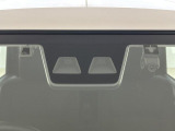 安心装備のスマートアシスト付きです☆ フロントガラス上部のステレオ式カメラで安全運転をサポートしてくれます☆